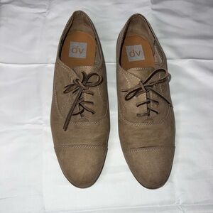 Dolce Vita Oxford Women's size 9 Brown Round Toe Casual Comfort Leather